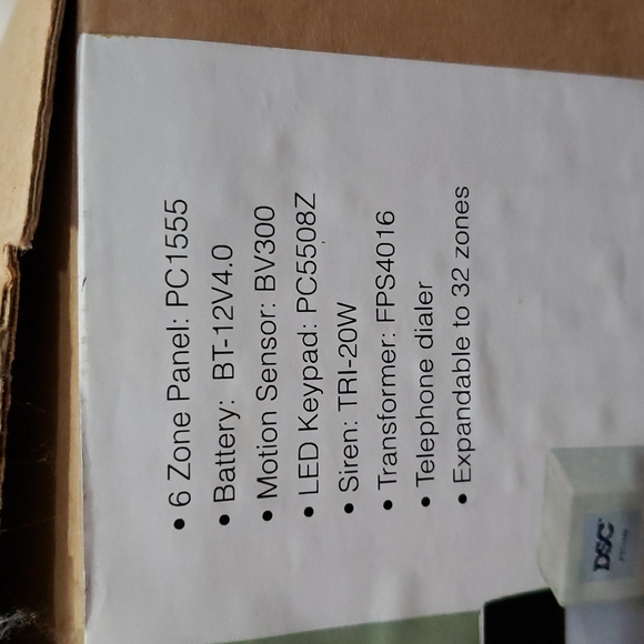 DSC PC1555 Complete starter kit - Brand new panel - Picture 2 of 3